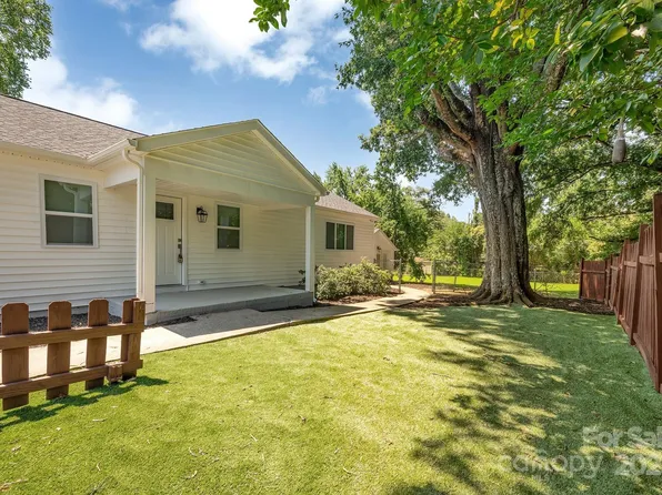 6208 Karenstone Dr, Charlotte, NC 28215