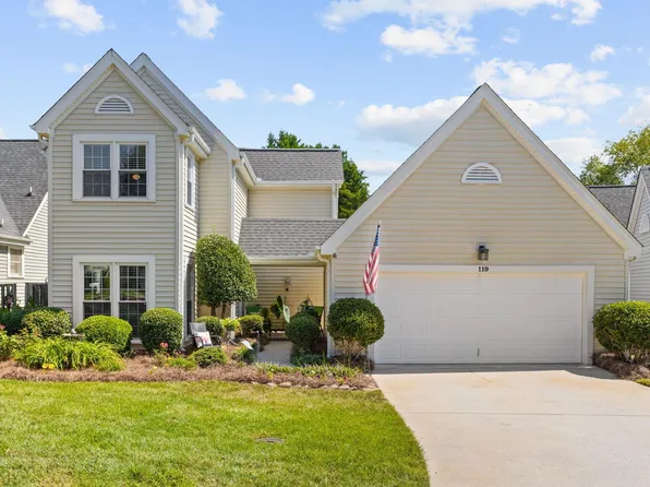 119 Forest Lake Dr, Simpsonville, SC 29681