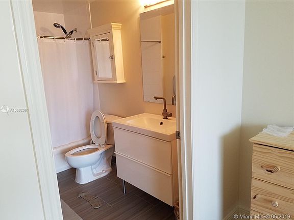 5th image of 1250 S Miami Ave #201