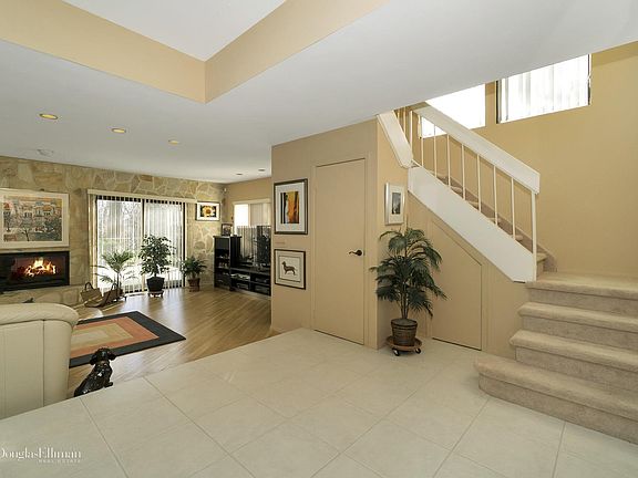 3rd image of 108 Estate Dr