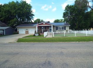 501 9th Ave, Sibley, IA 51249