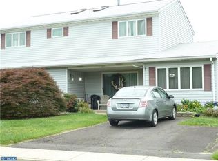 217 Stanford Rd, Fairless Hills, PA 19030