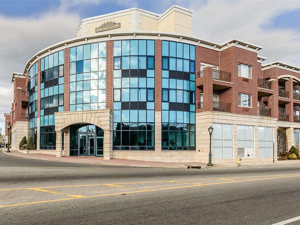 1st image of 130 Post Avenue #318