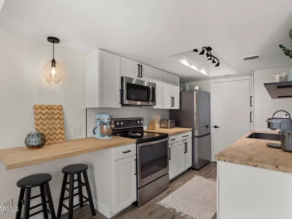 8580 E INDIAN SCHOOL Road #E, Scottsdale, AZ 85251