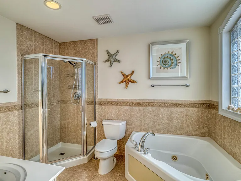119 N Belmont Ave — Photo 18
