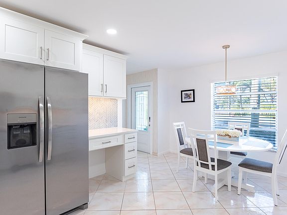 4th image of 5160 Petal Place #D