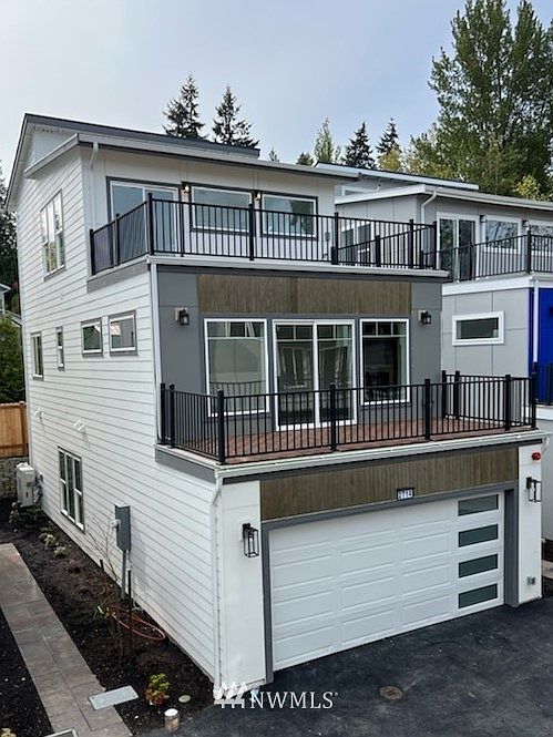 1st image of 2714 151st St SW