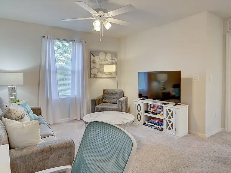 23380 Rosewood Ave — Photo 8
