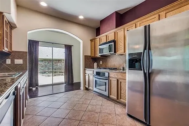 6804 Allegiance Dr — Photo 11