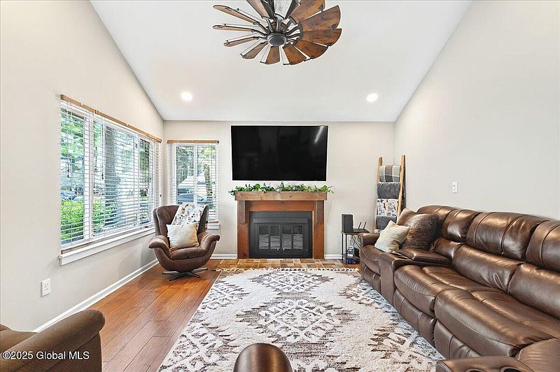 2nd image of 57 Snowberry Road
