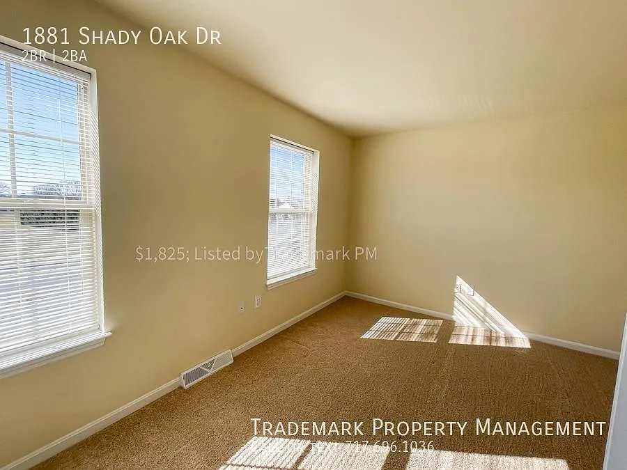 1881 Shady Oak Dr