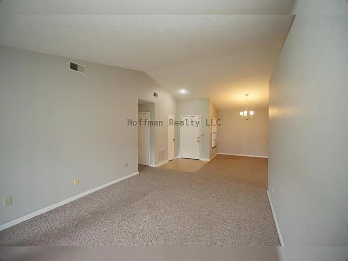 8755 Hampden Dr — Photo 4