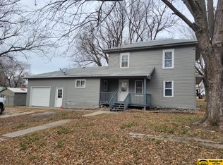 644 12th St, Pawnee City, NE 68420