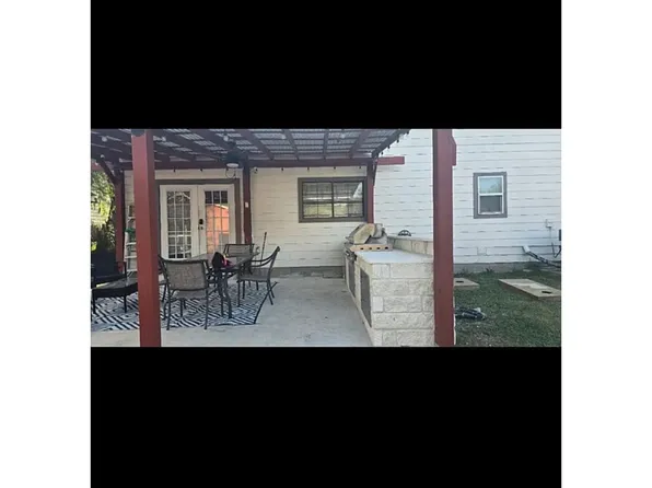431 Emerald Fields Ln, Kyle, TX 78640