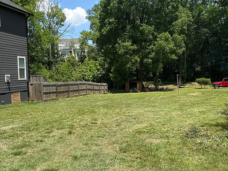 324 E Peterson Dr — Photo 65