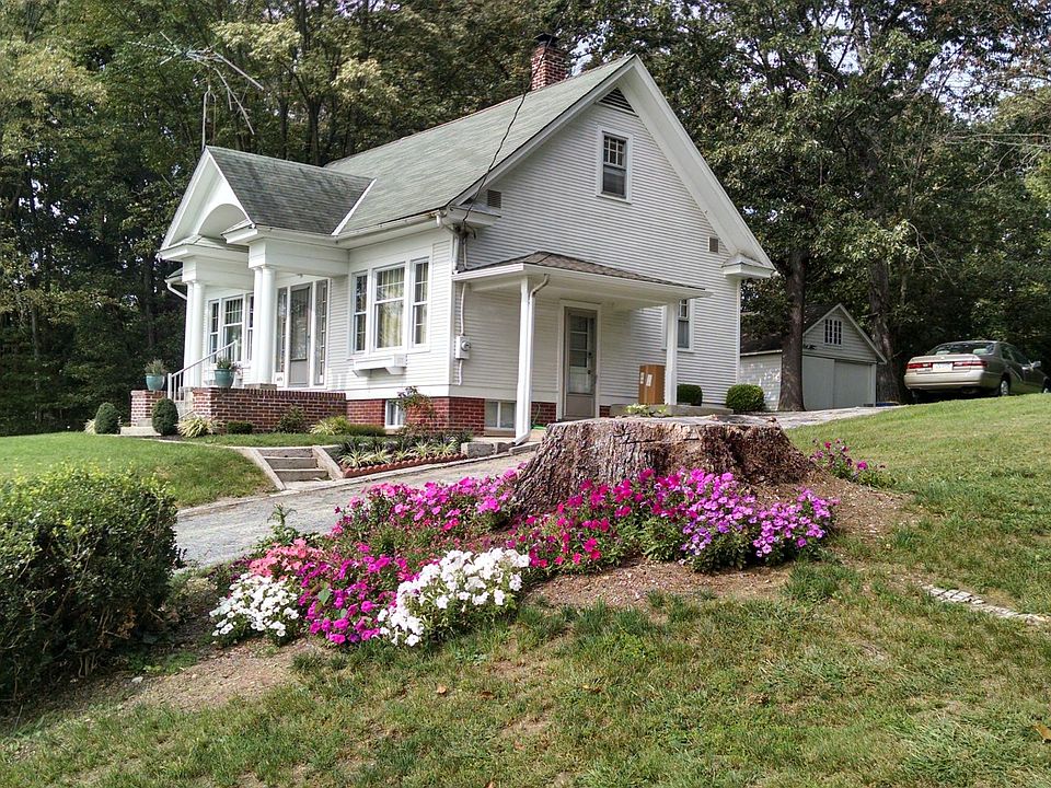 2nd image of 6476 Pine Rd #1