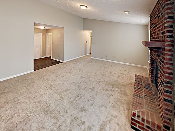 5th image of 920 Washington Cove Ln