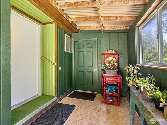 3rd image of 1788 Nelson Road