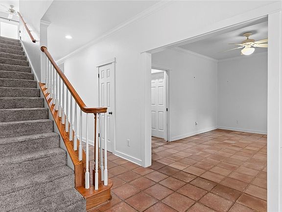 4th image of 24930 Cedar Creek Dr