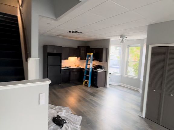 5th image of 1834 W Girard Ave #2