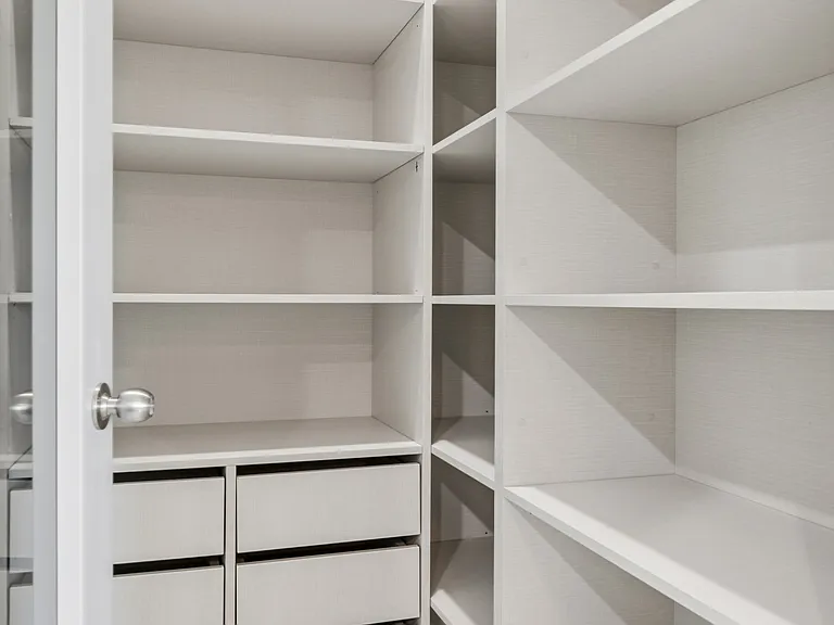 4th Floor Closet