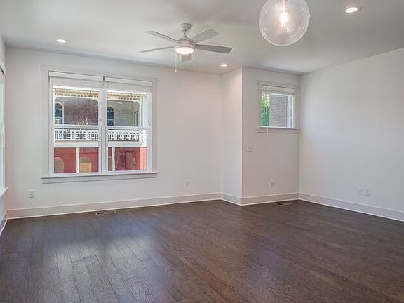 4th image of 900 Meridian St #13