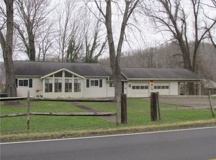 1965 Pennsylvania Ave, Saint Albans, WV 25177