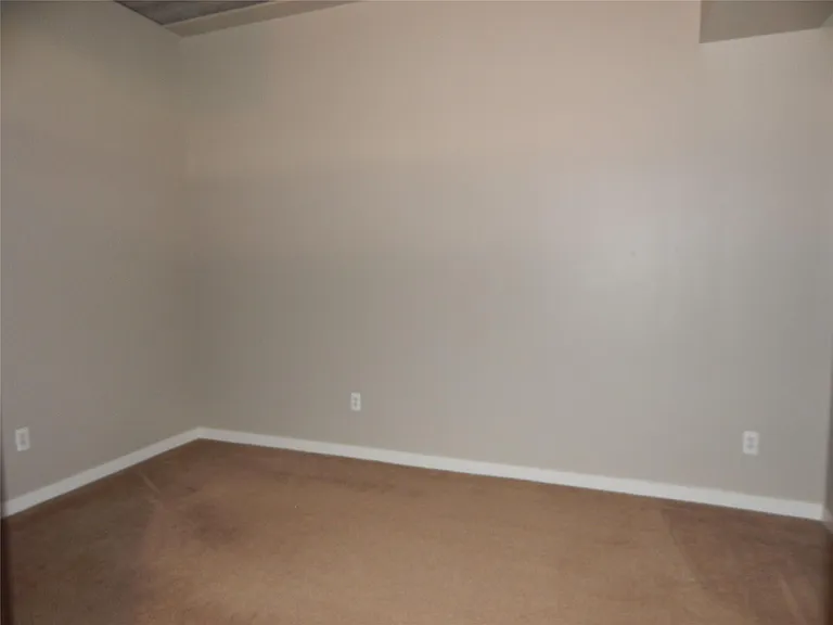 101 Curry Ave #306 — Photo 37