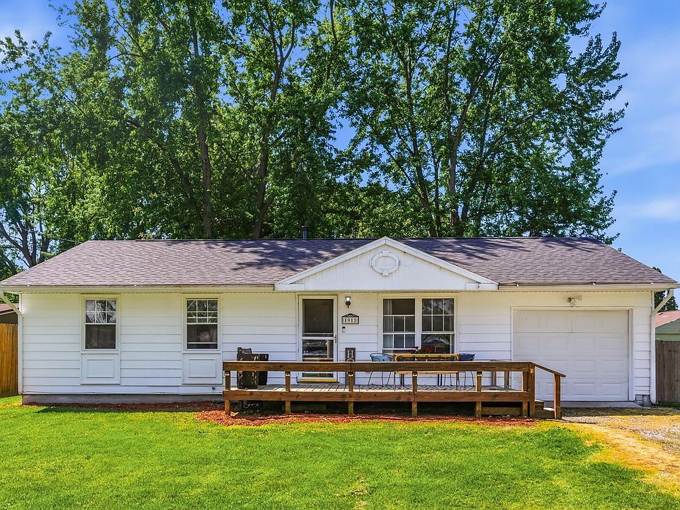 1st image of 1911 Harris Dr