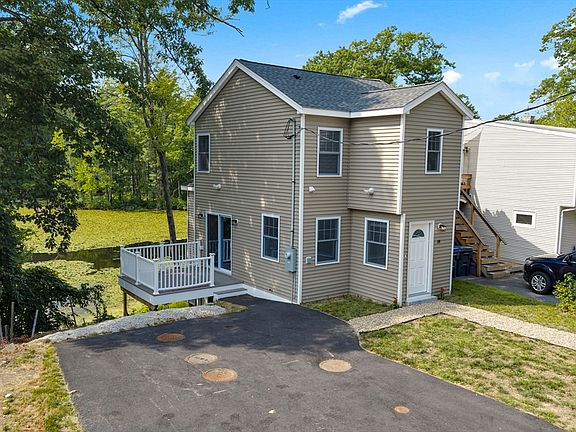 3rd image of 14 Hillside Rd