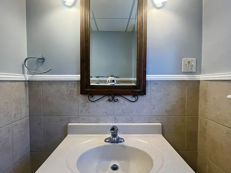 9 Sherman St #1L — Photo 15