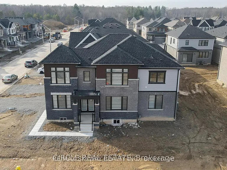 41 Lavender Rd — Photo 2