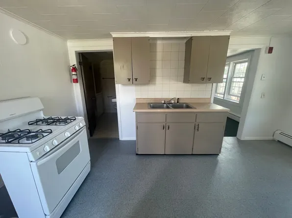 12-14 E Hoosac St Unit 5, Adams, MA 01220