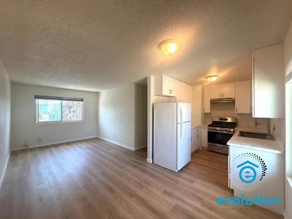 3734 Sunset Ln APT 9, San Ysidro, CA 92173