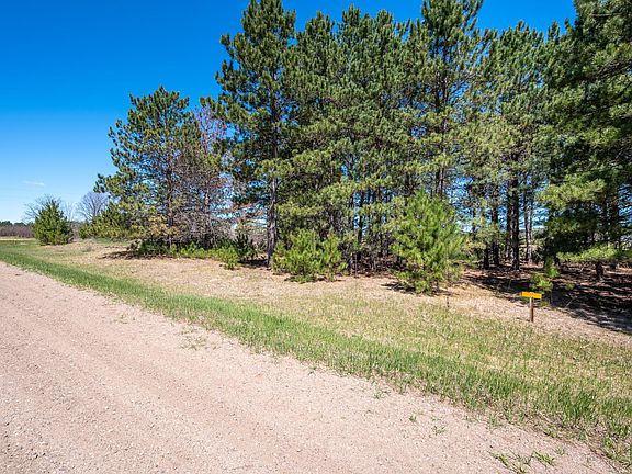 5th image of 8 Pine Edge Trl