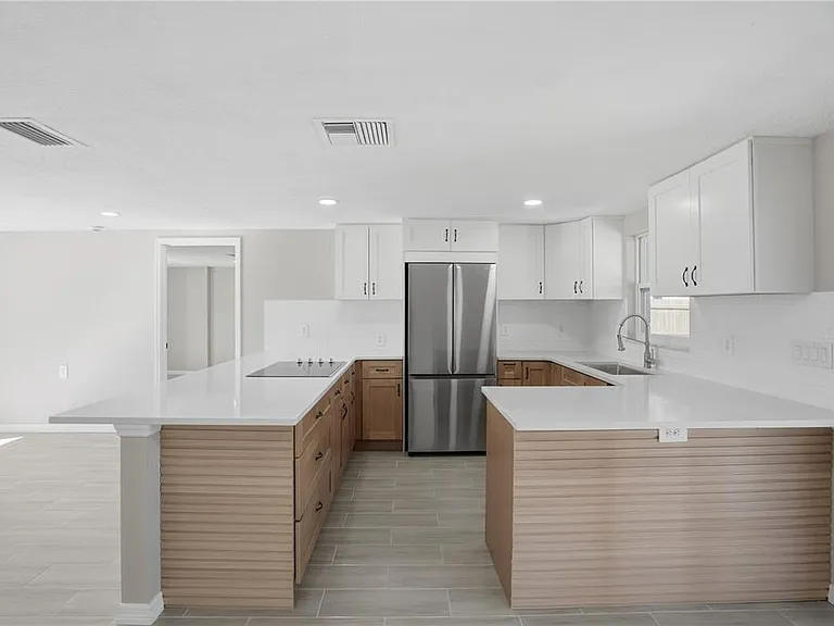5543 Quist Dr — Photo 6
