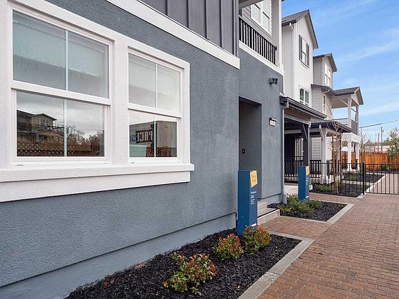 Penny Lane Residence 2