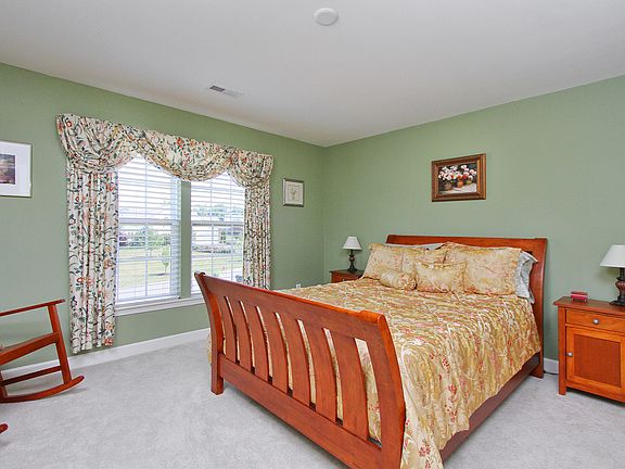 5th image of 222 Dillons Ln
