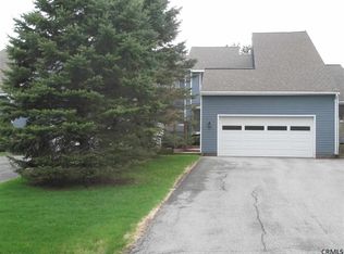 24 Collins Ter, Saratoga Springs, NY 12866