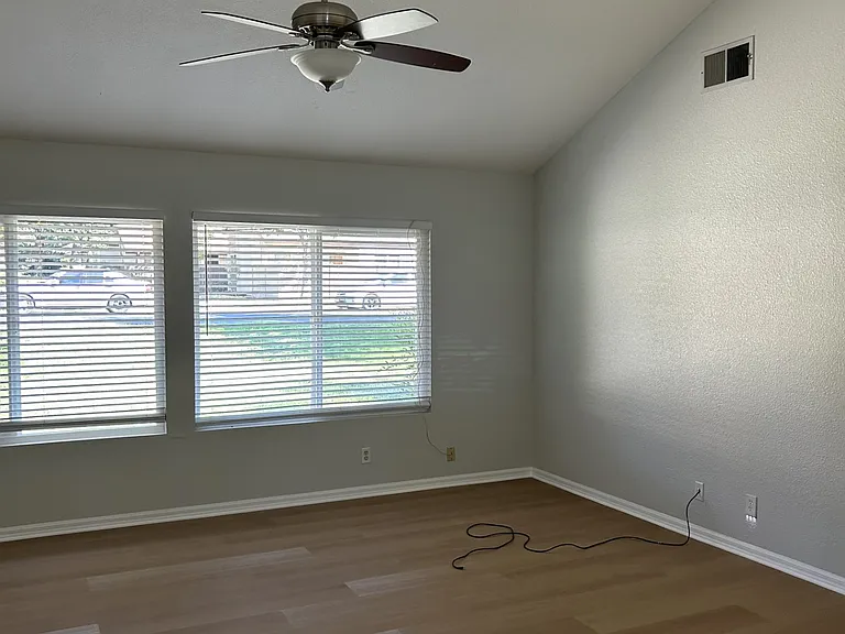 36127 Fair Oak Trl — Photo 7