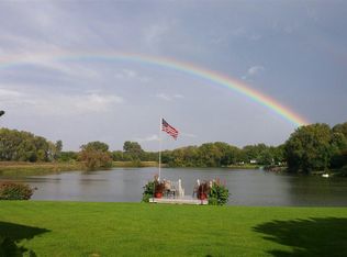 529 Flambeau Pkwy, Deforest, WI 53532