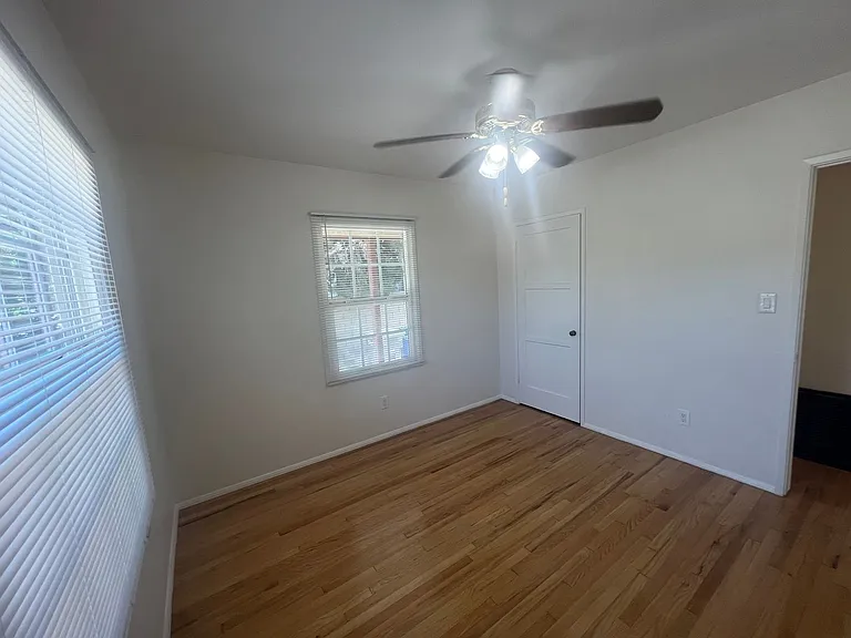5016 Lorelei Ave — Photo 32