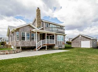 22 3rd St, Narragansett, RI 02882