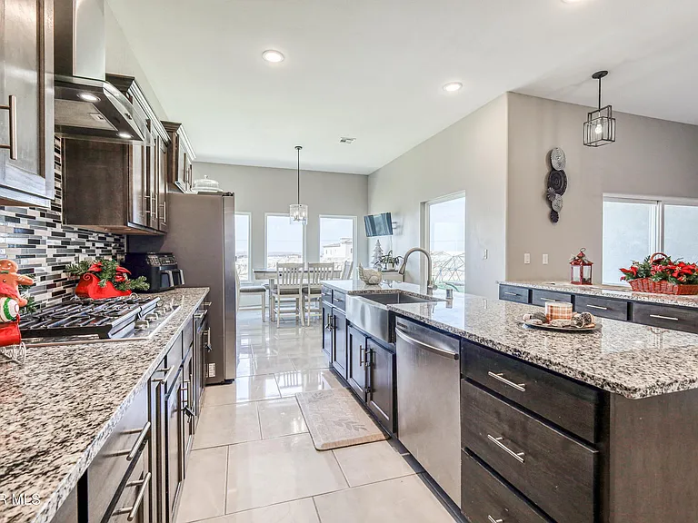 2375 Enchanted Peaks Ln — Photo 24