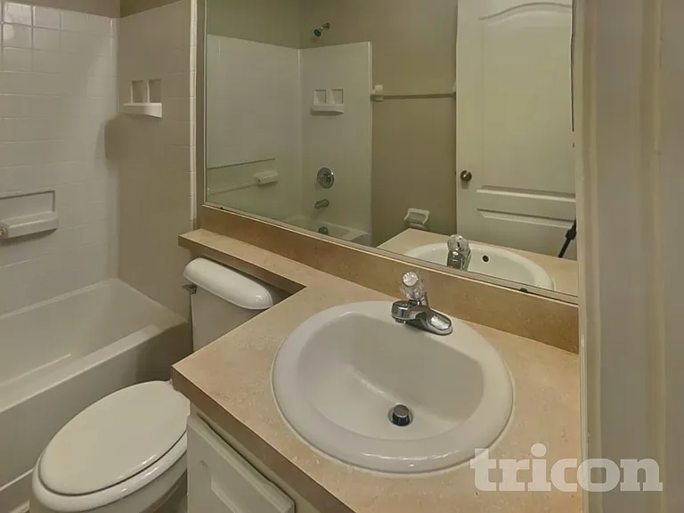 12532 Evington Point Dr — Photo 15