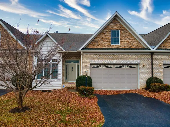 6723 Bay Hill Ct, Radford, VA 24141