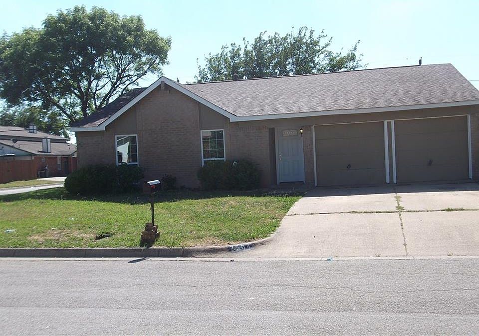 1st image of 2504 Jo Lyn Ln