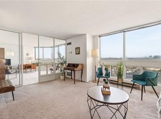5 Kenneth Ave #1102, Toronto, ON M2N6M7