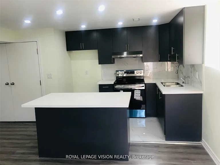 25 Gabrielle Cres #BASEMENT — Photo 7