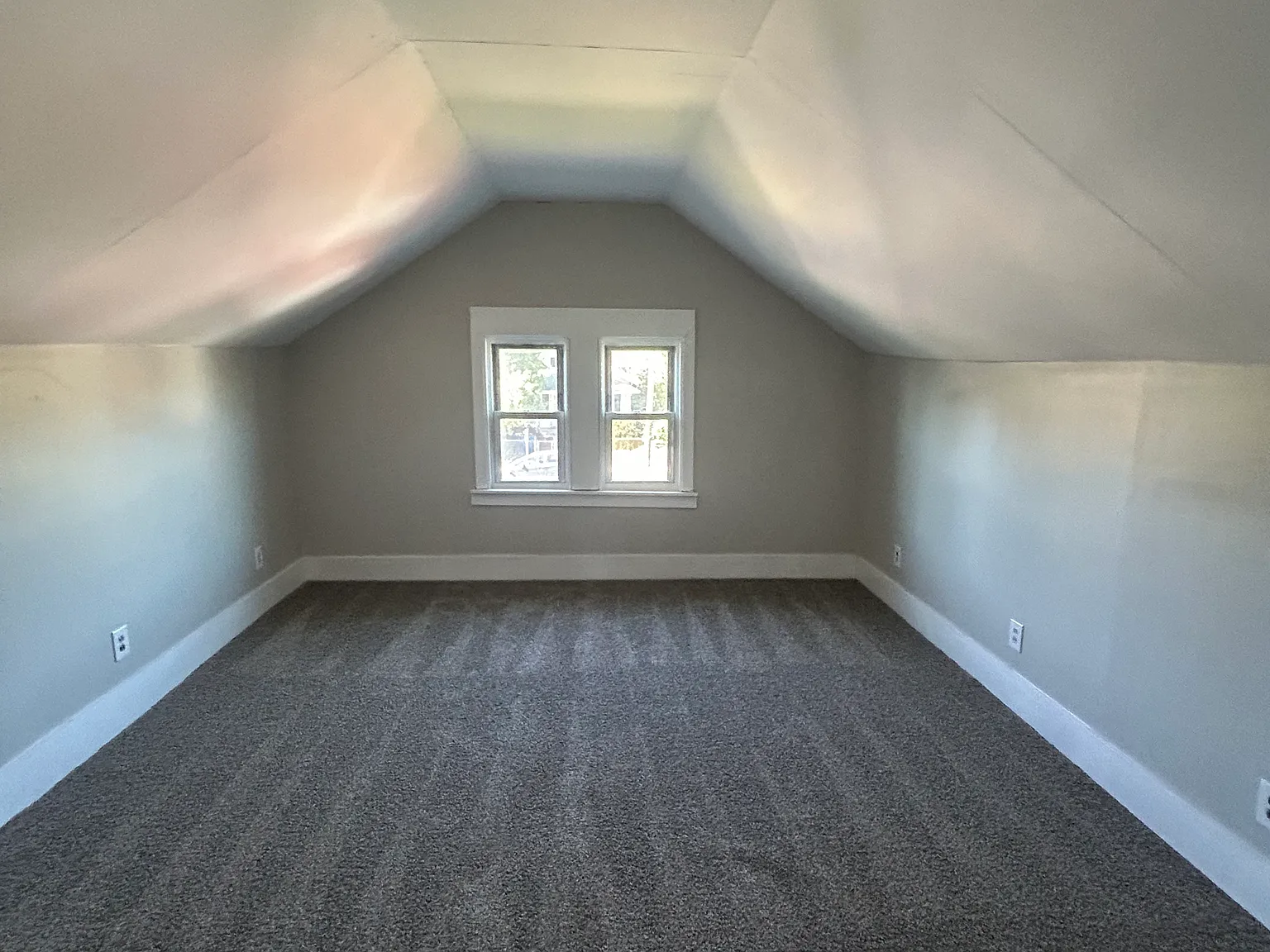 4 bed, $2,295 — Photo 3